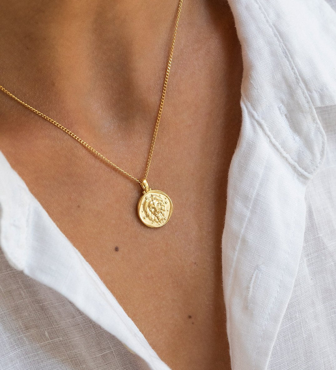LEO ZODIAC NECKLACE (18K GOLD VERMEIL) - IMAGE 2