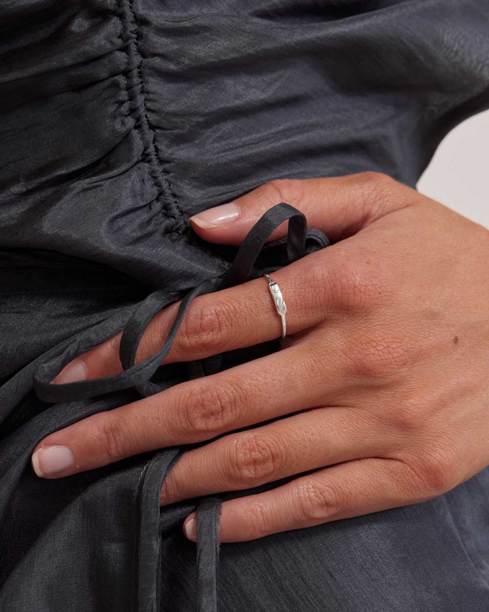 ENGRAVABLE PETITE BAR RING (STERLING SILVER)