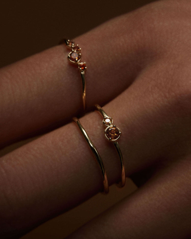 AURELIA RING (9K GOLD)