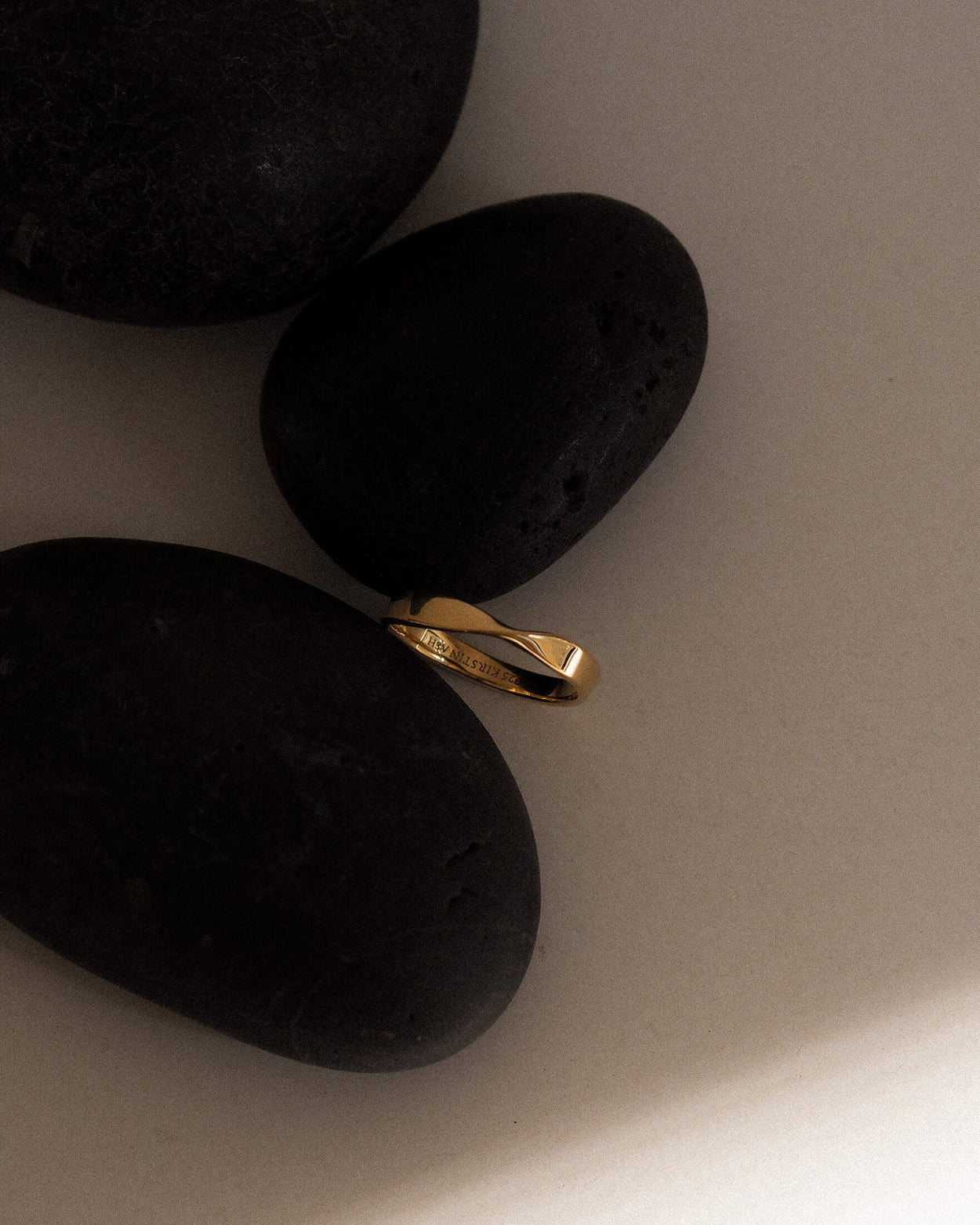 FOLD BAND RING (18K GOLD VERMEIL) - IMAGE 3