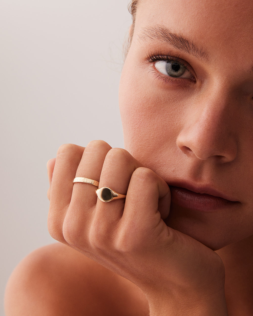 CLASSIC SIGNET RING - IMAGE 2