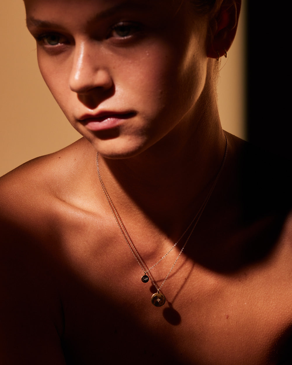 CLASSIC CIRCLE NECKLACE (9K GOLD) - IMAGE 6