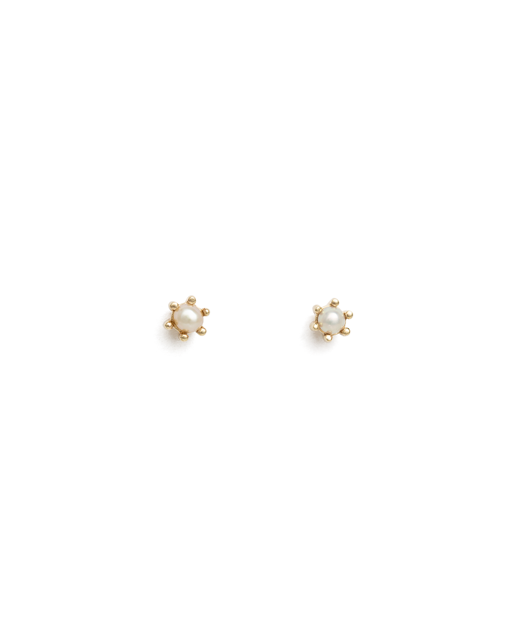 PETITE PEARL STUDS (9K GOLD) - IMAGE 1
