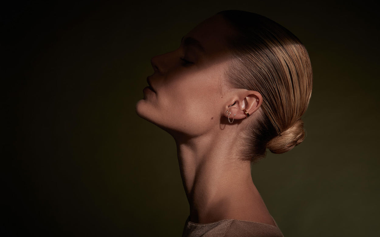 THREE DOT STUDS (STERLING SILVER) IMAGE 5