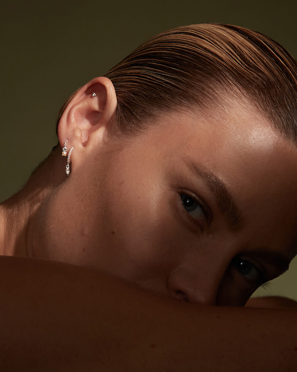 THREE DOT STUDS (STERLING SILVER) IMAGE 3