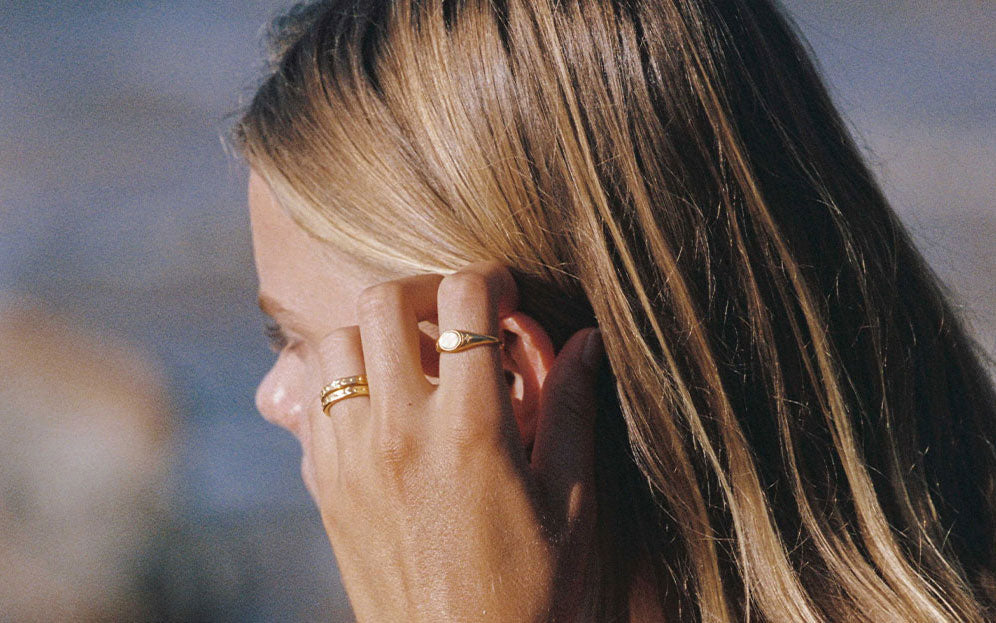 ALIGN SIGNET RING (18K GOLD VERMEIL) IMAGE 5