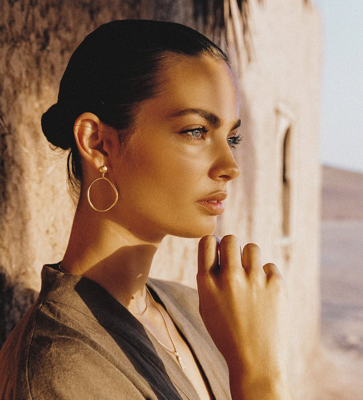 GOLDEN LIGHT EARRINGS (18K GOLD PLATED) IMAGE 2