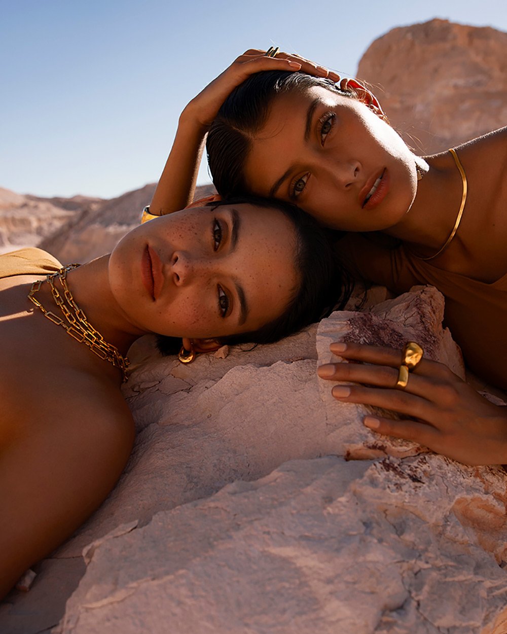 ESSENCE HOOPS SMALL (18K GOLD PLATED) IMAGE 2