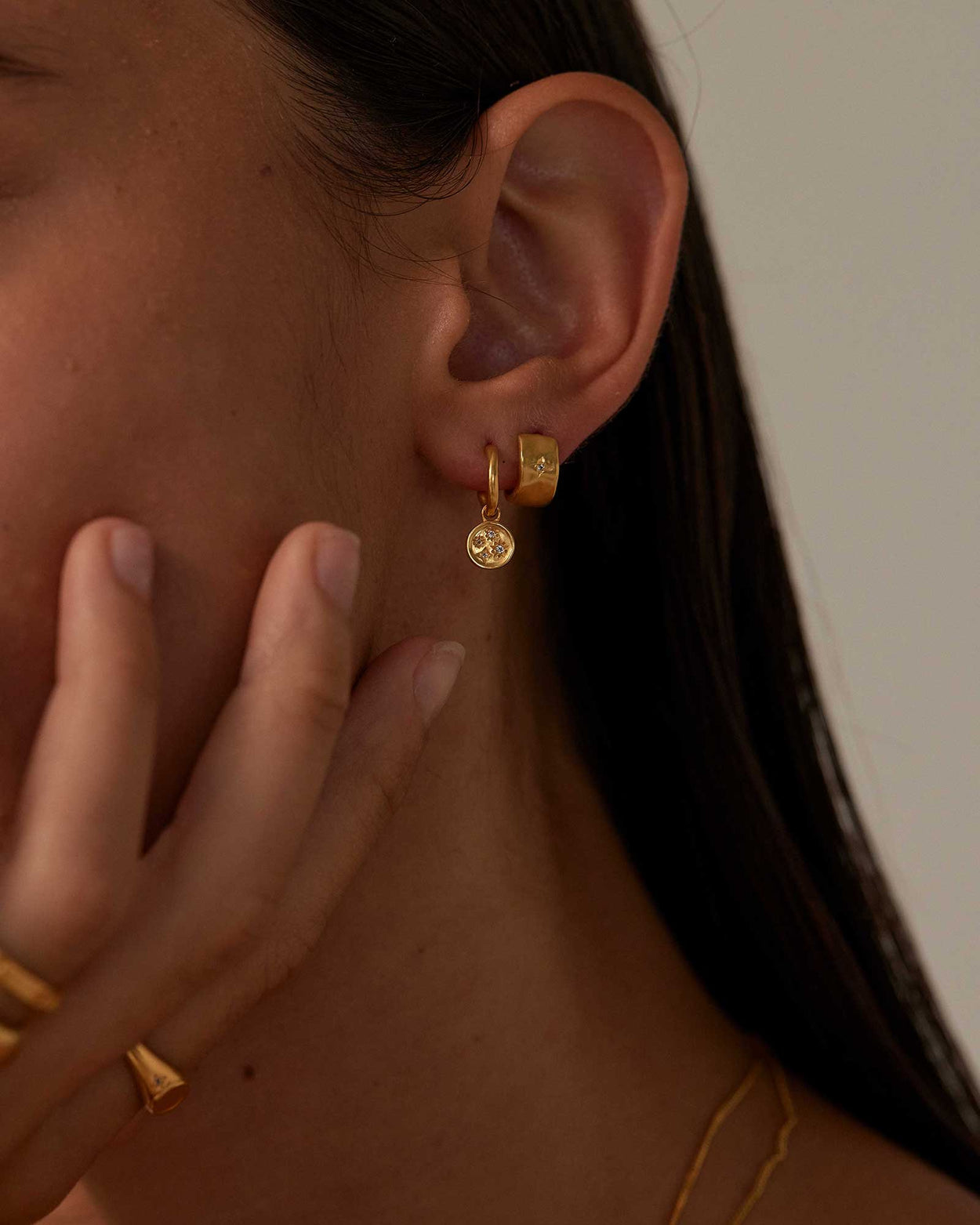 LILAC SKIES HOOPS (18K GOLD PLATED) IMAGE 3