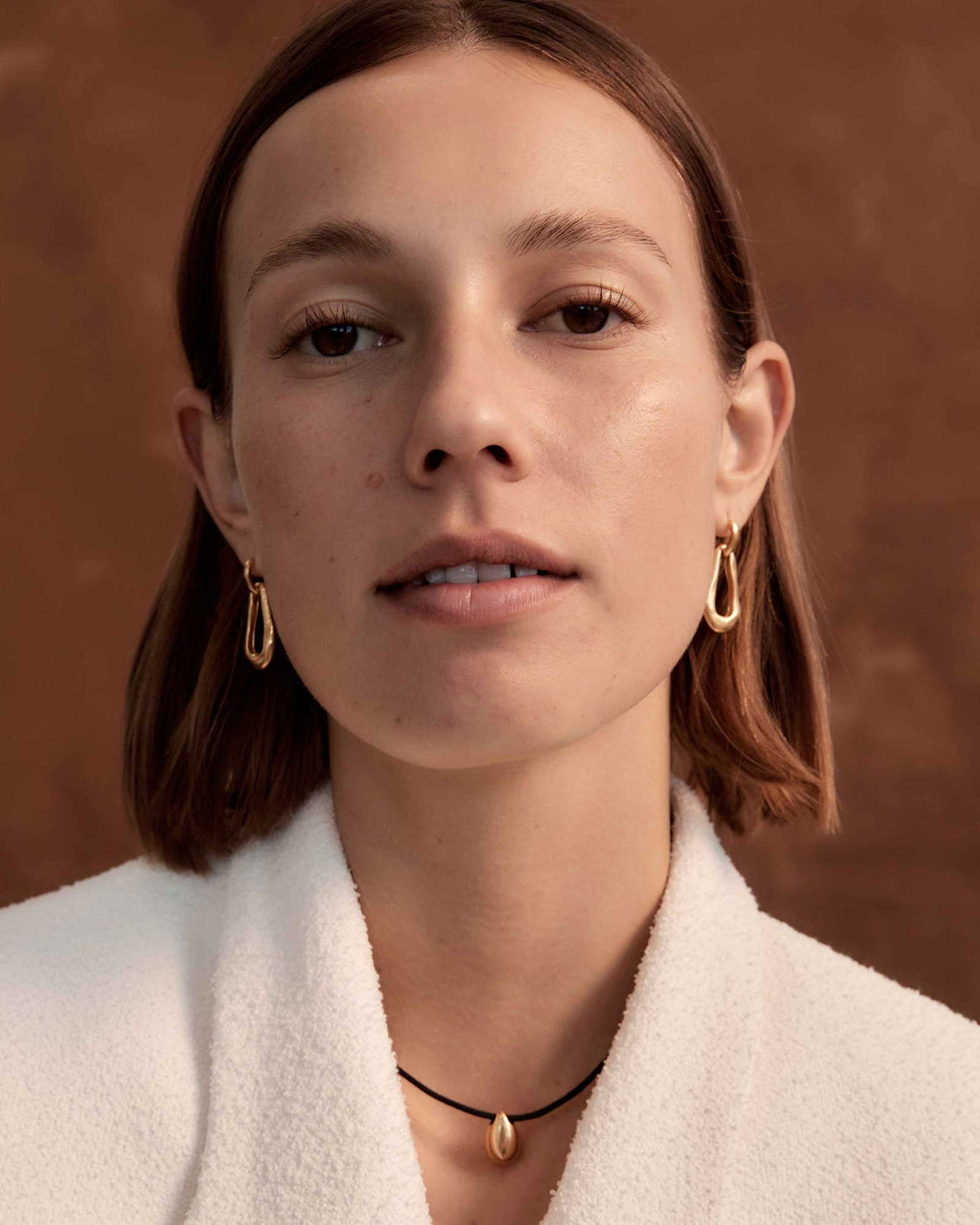 SHIFT EARRINGS (18K GOLD PLATED) IMAGE 3