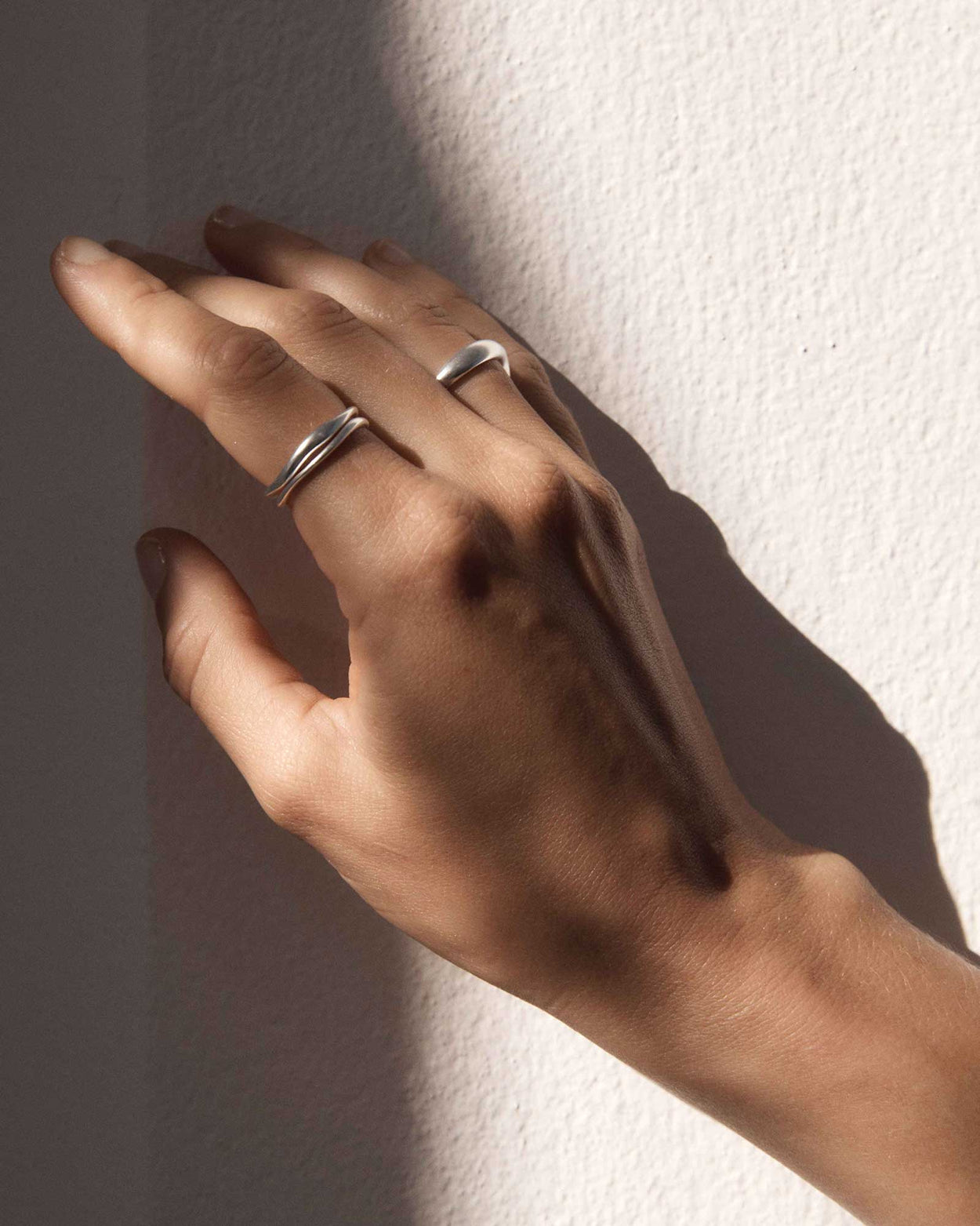 SHIFT STACKING RING (STERLING SILVER)