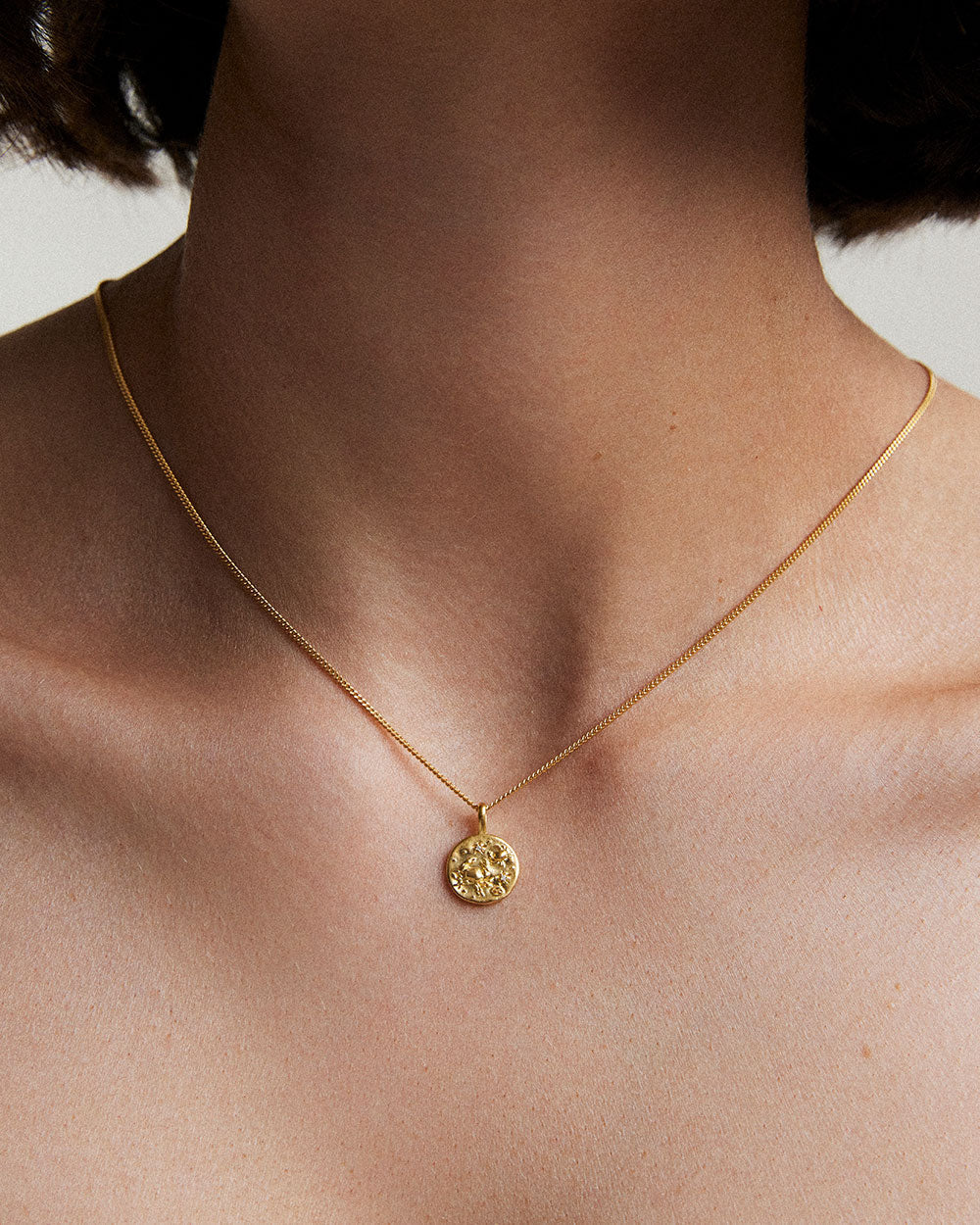 CANCER PETITE ZODIAC NECKLACE (18K GOLD VERMEIL)