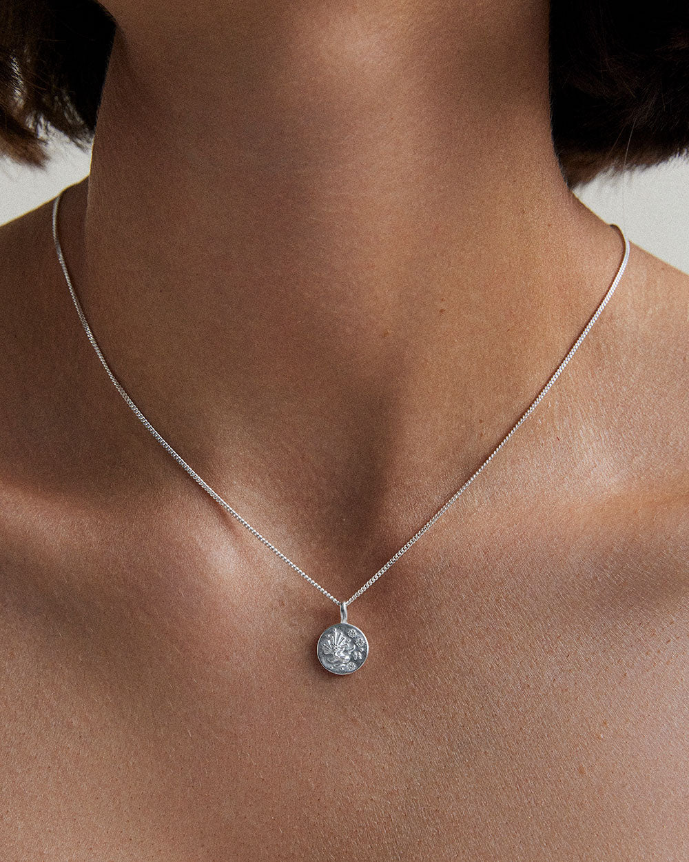 PISCES PETITE ZODIAC NECKLACE (STERLING SILVER) IMAGE 2