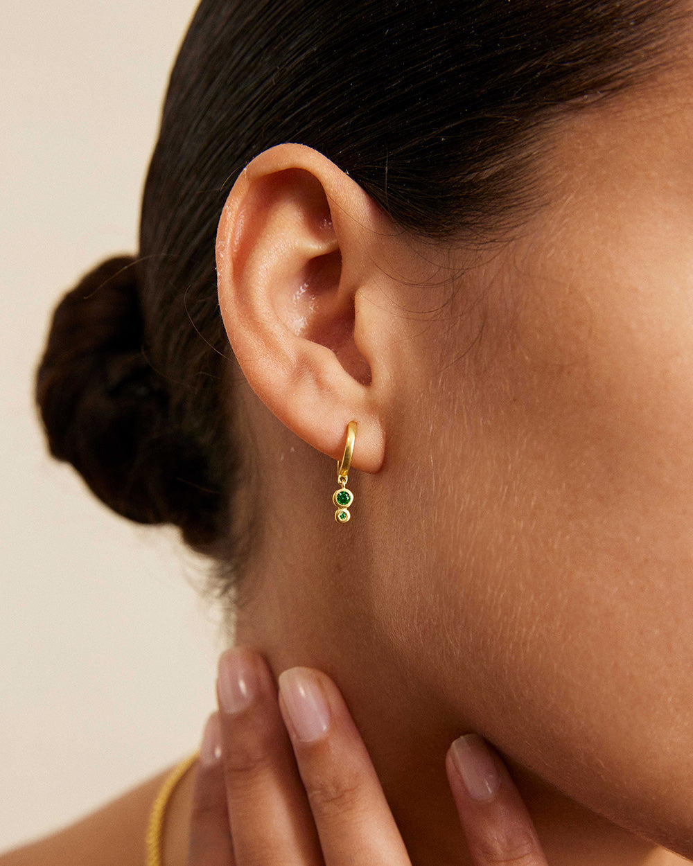 IL MARE DROPLET HOOPS (18K GOLD PLATED) IMAGE 3