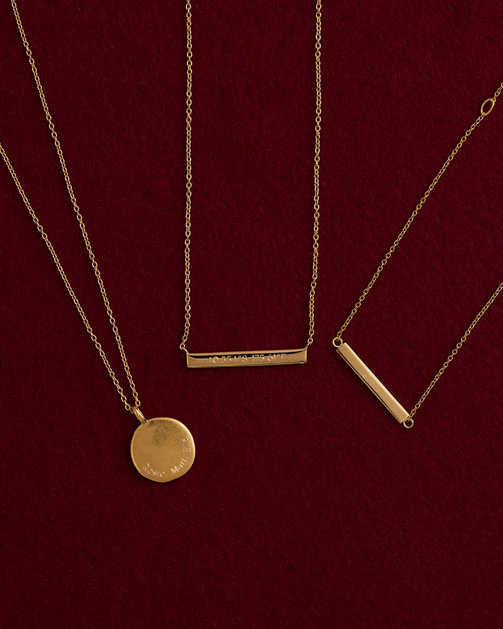 ENGRAVABLE BAR NECKLACE (18K GOLD VERMEIL) IMAGE 4