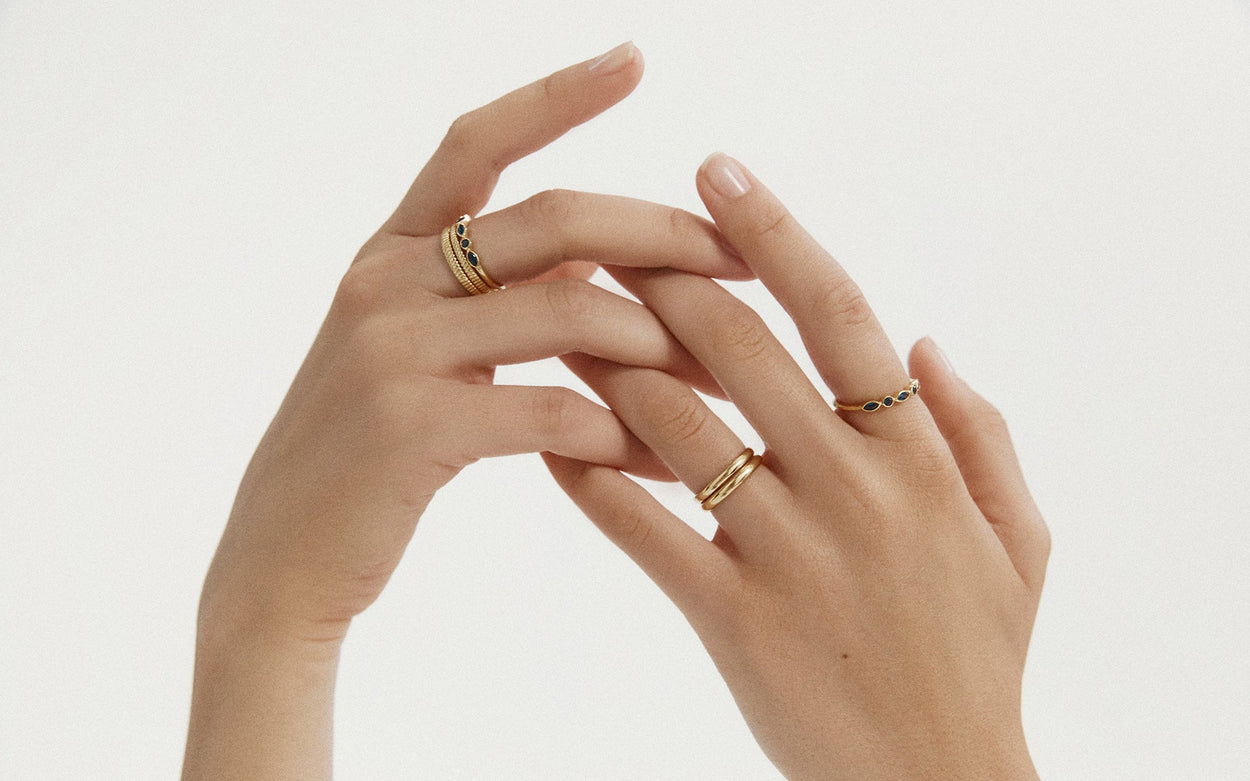 INDIGO RING (18K GOLD VERMEIL) IMAGE 5