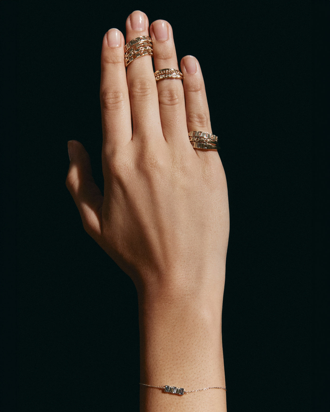 ELYSIUM OVAL SAPPHIRE RING (GOLD) IMAGE 6