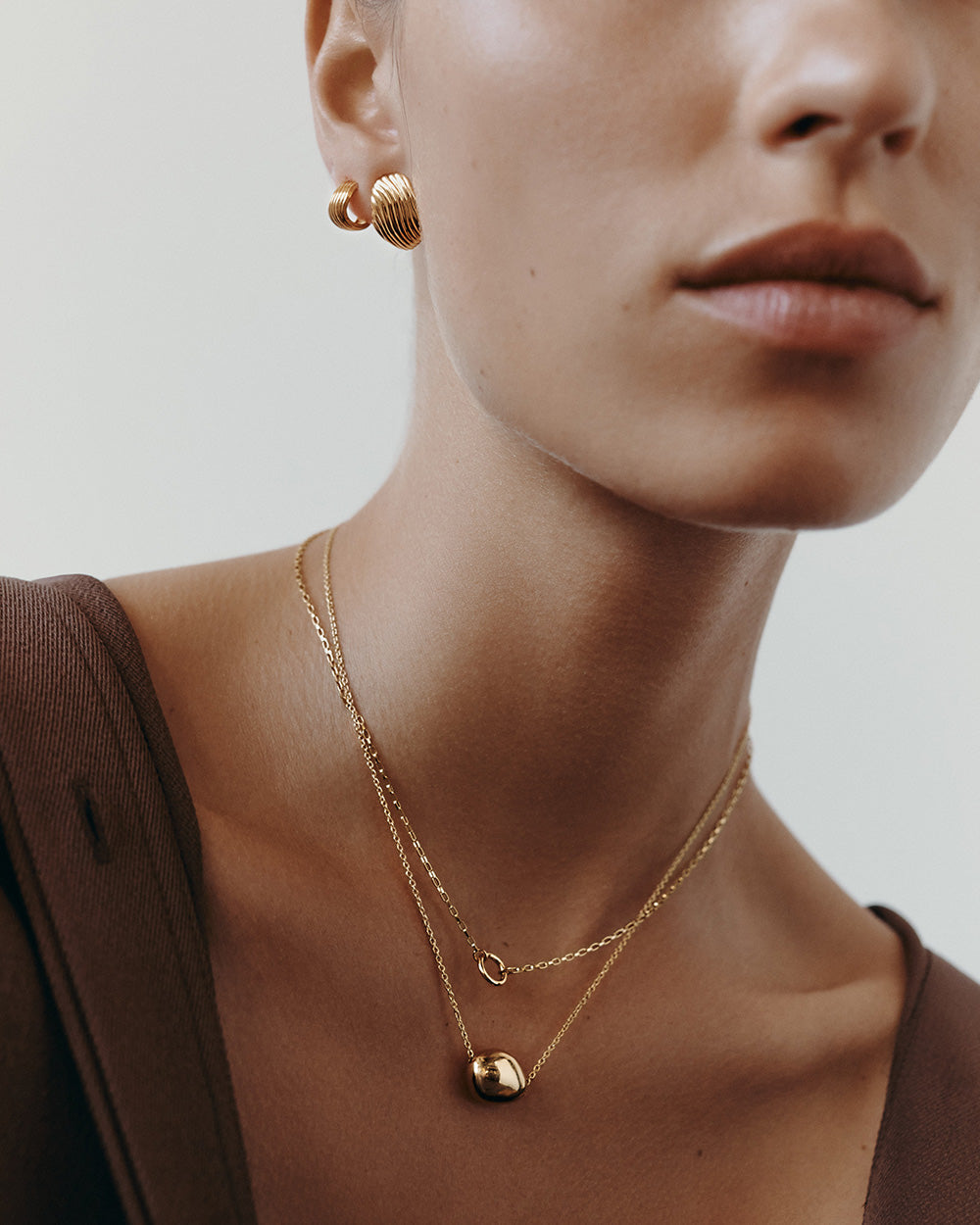 RISE HALF HOOPS (18K GOLD PLATED) IMAGE 2
