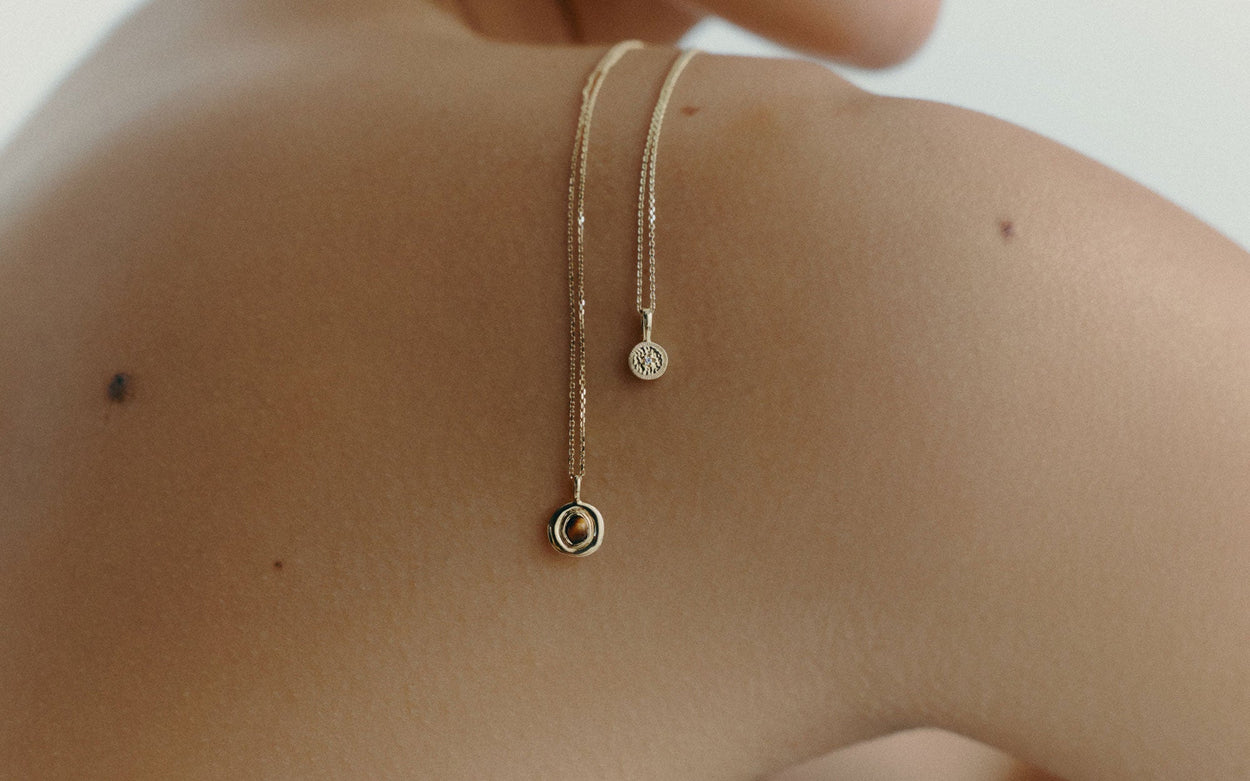 VENUS CHARM (9K GOLD) IMAGE 5