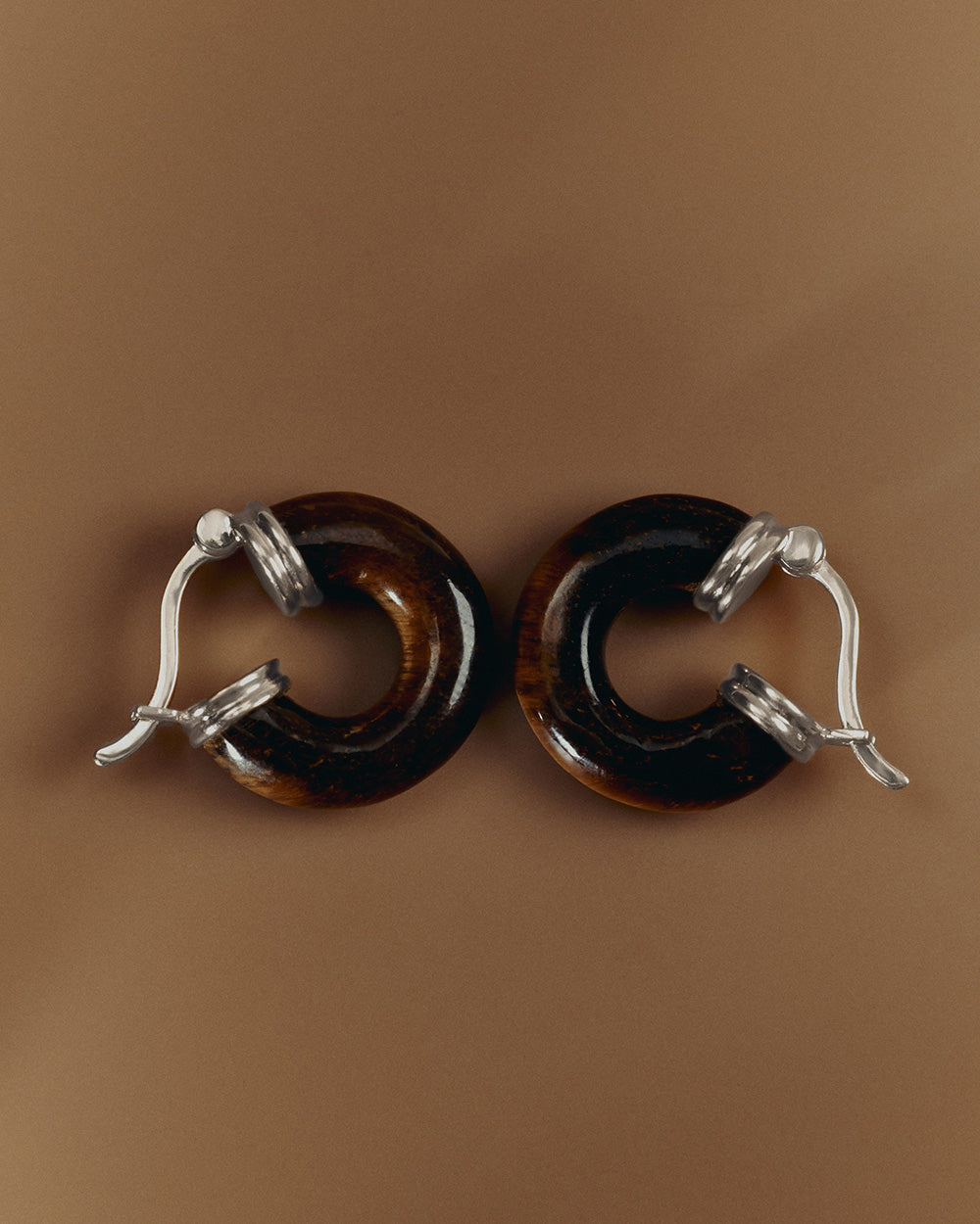 TEMPO TIGERS EYE HOOPS (STERLING SILVER) IMAGE 2