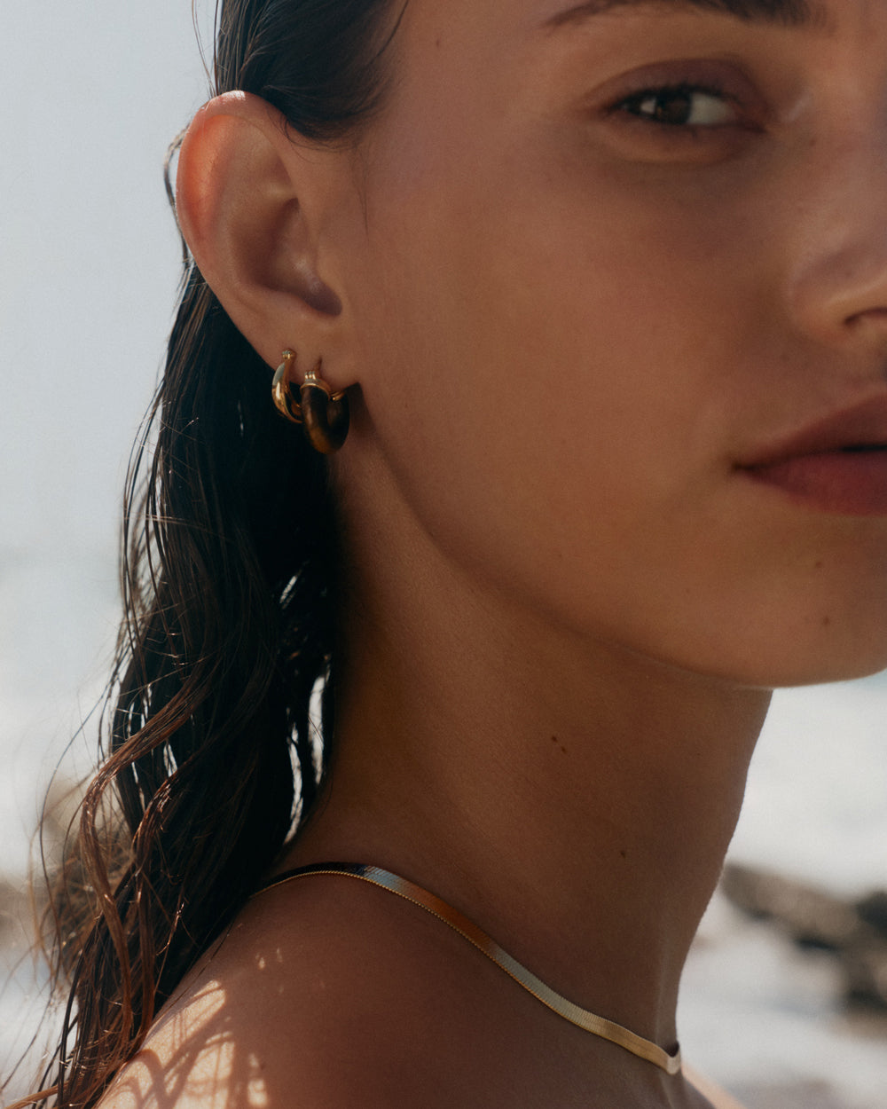 TEMPO TIGERS EYE HOOPS (18K GOLD PLATED)