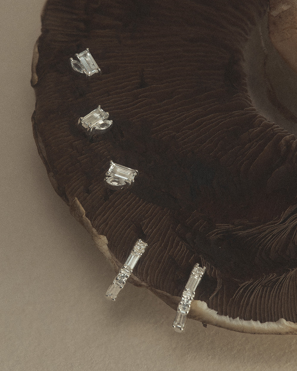 LUMA HUGGIES (STERLING SILVER)