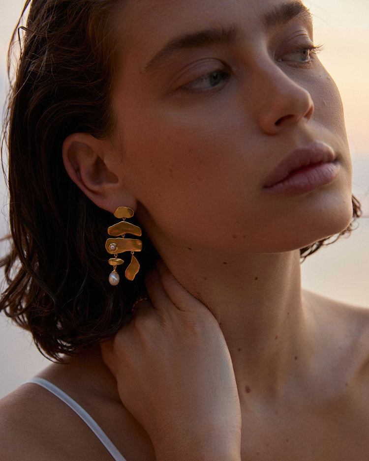 VACANZA EARRINGS (18K GOLD PLATED)