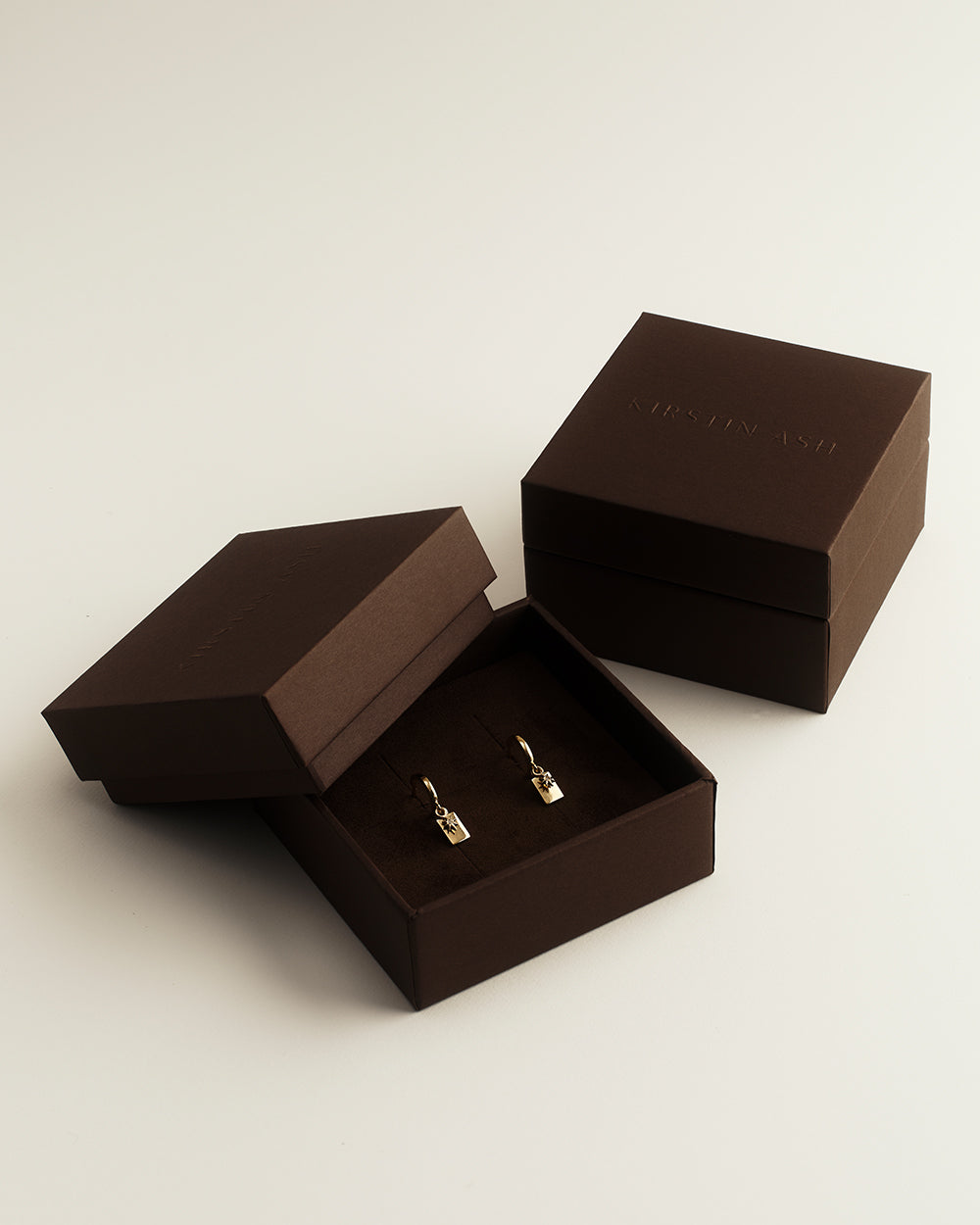 VANTAGE TOPAZ THREADER (18K GOLD PLATED)