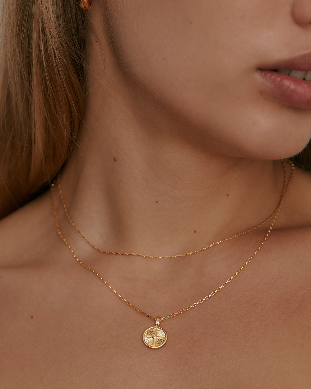 WANDER COIN NECKLACE (18K GOLD VERMEIL) IMAGE 2