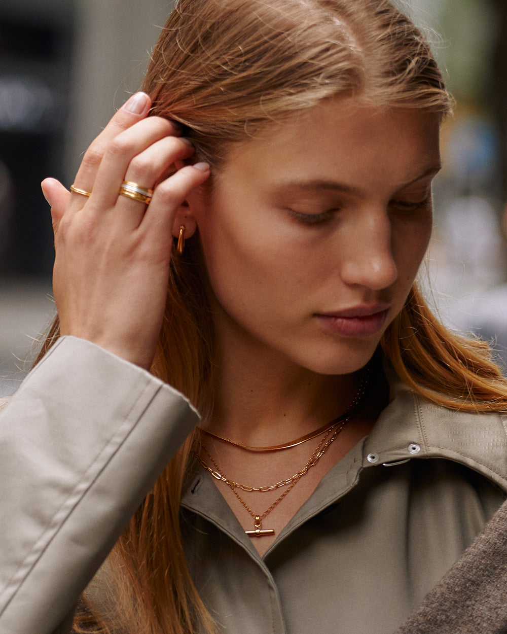 ROAM T-BAR NECKLACE (18K GOLD VERMEIL) IMAGE 3