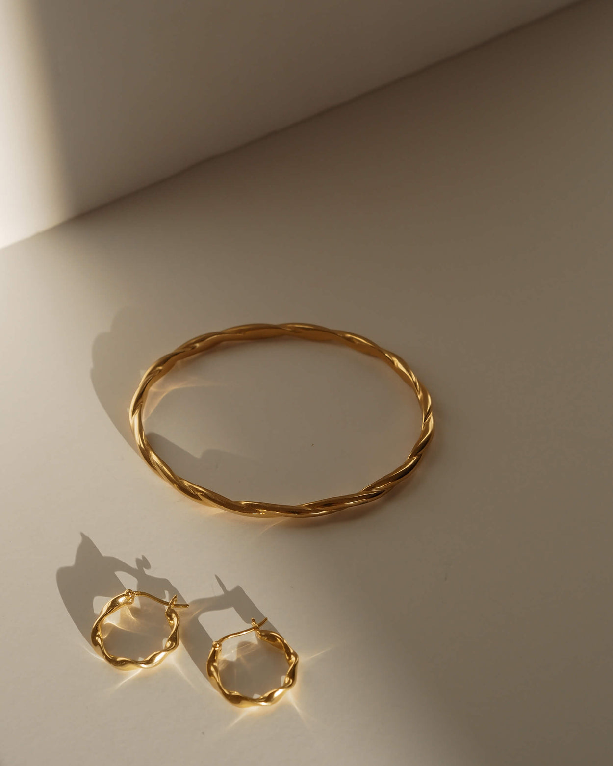WAVE HOOPS (18K GOLD PLATED) - IMAGE 2