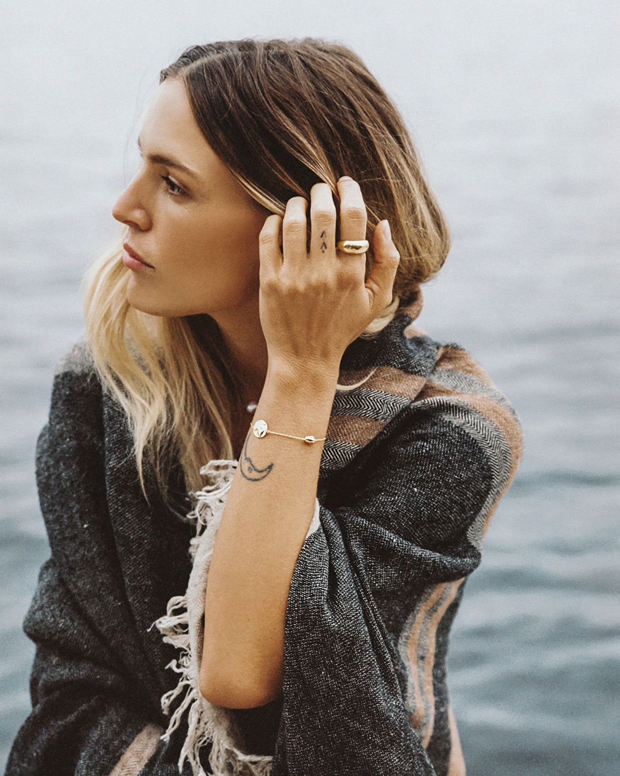 TIDAL PEARL BRACELET (18K GOLD PLATED) IMAGE 6