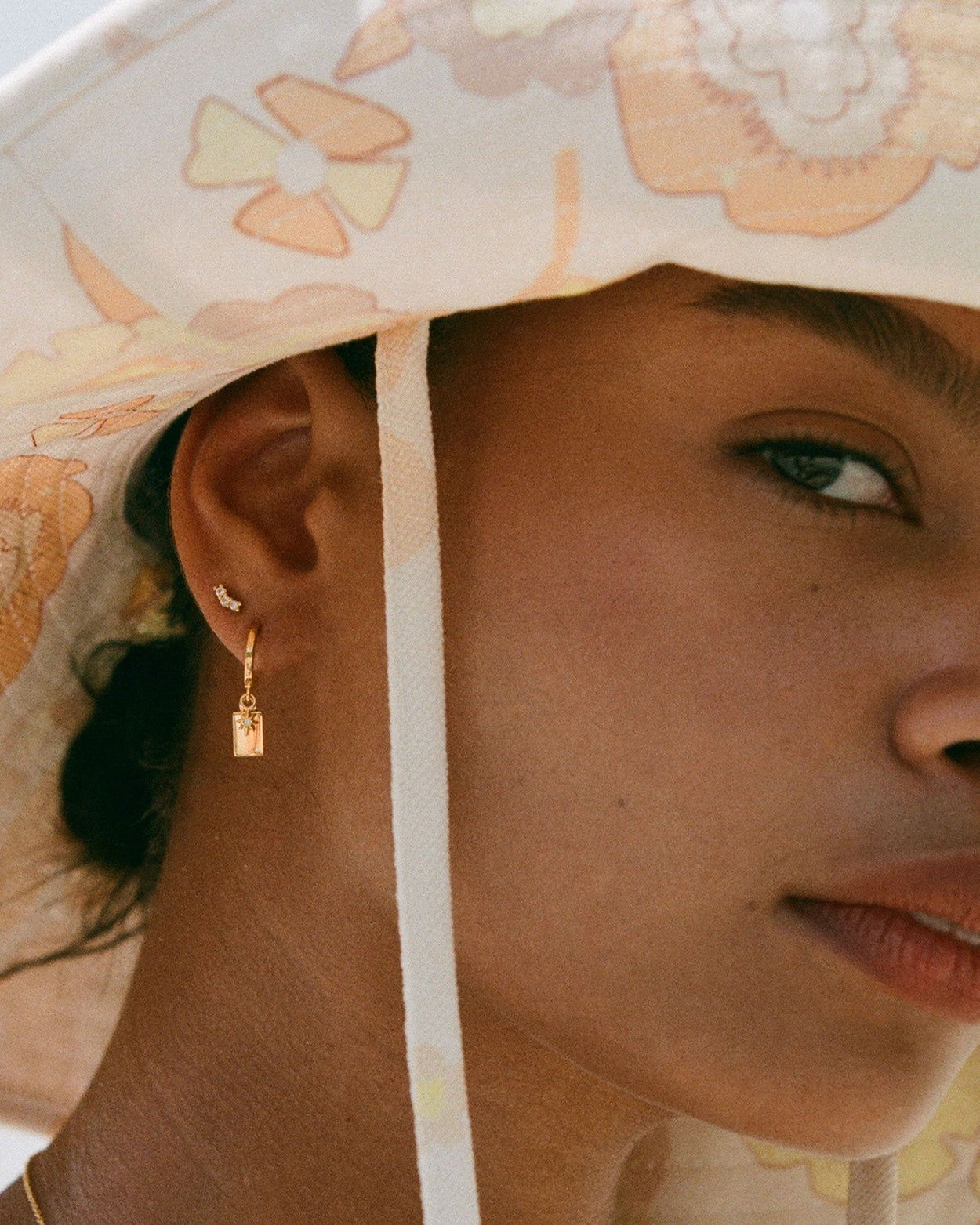 GUIDING STAR HOOPS (STERLING SILVER) IMAGE 5