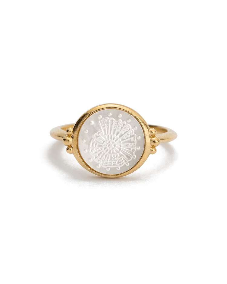 FOSSIL SHELL RING (18K GOLD VERMEIL) - IMAGE 1